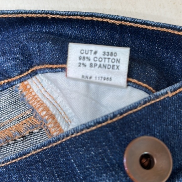 J BRAND Mid Rise Bootcut Dark Wash Stretch Jean Size 26 - Picture 10 of 15
